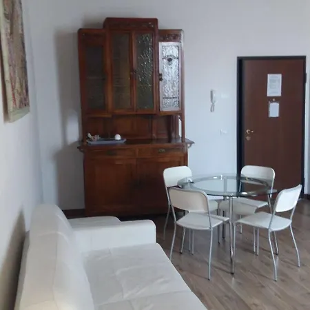 Appartamenti Ravenna 3* ראבנה